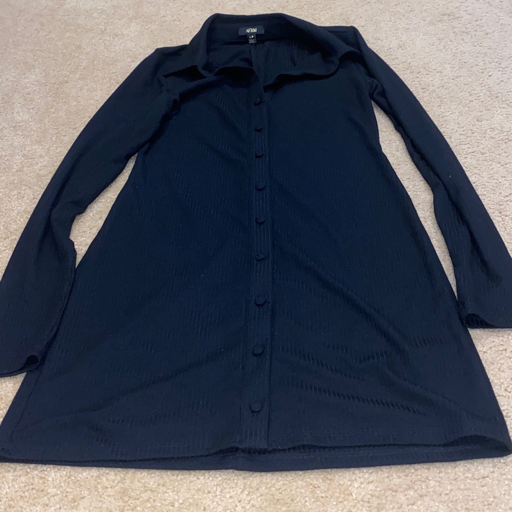Long sleeve with collar button down dress